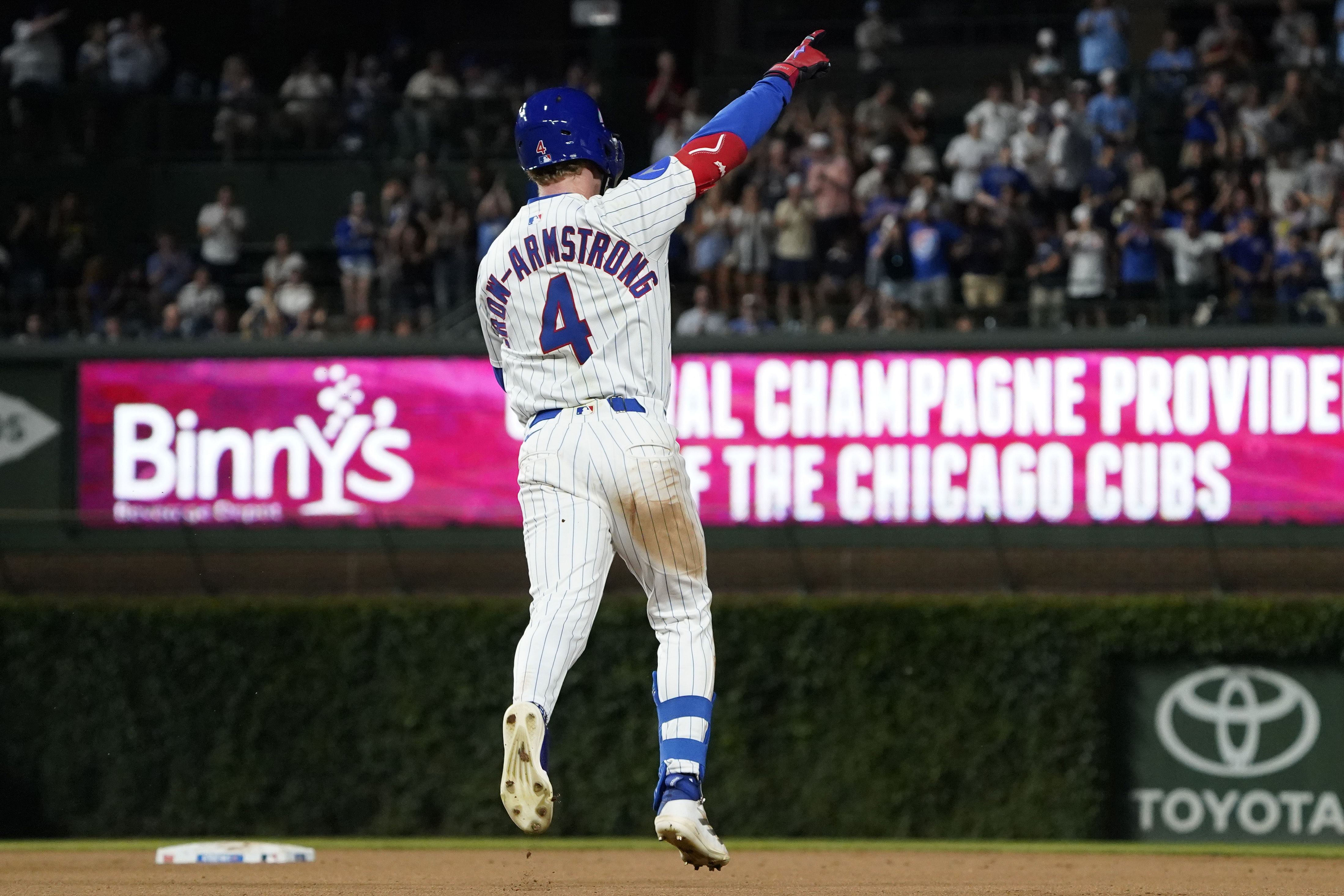 Pete Crow‑Armstrong could hit a home run today - Source: Imagn